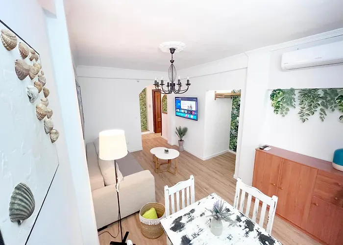 With Jacuzzi En Torremolinos, Garipolo 1 By Namaste Elite 아파트