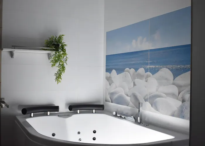 With Jacuzzi En Torremolinos, Garipolo 1 By Namaste Elite