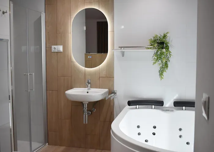 Apartment With Jacuzzi En Torremolinos, Garipolo 1 By Namaste Elite Torremolinos